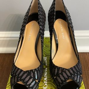 Giani Bini Peep Toes